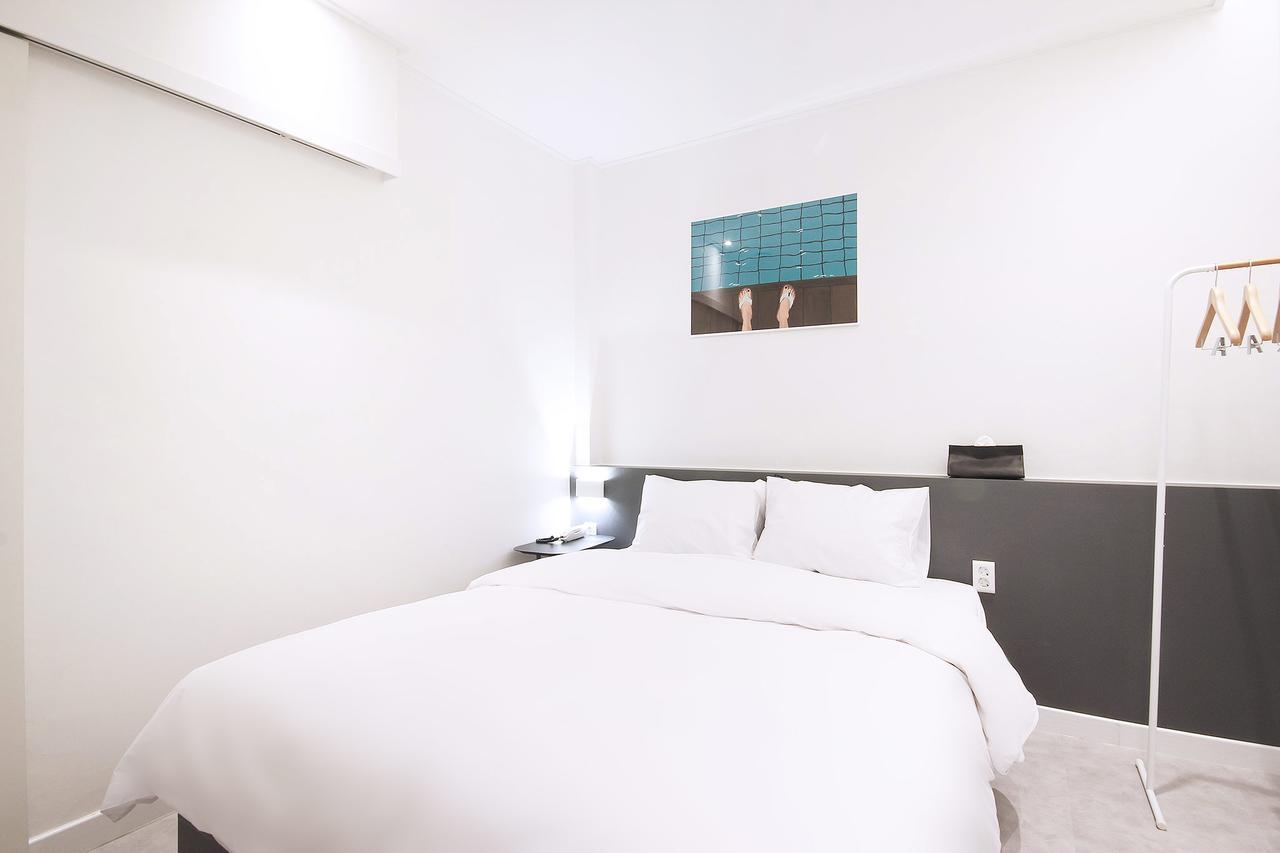 Hotel Yam Yeosu Hakdong Kültér fotó