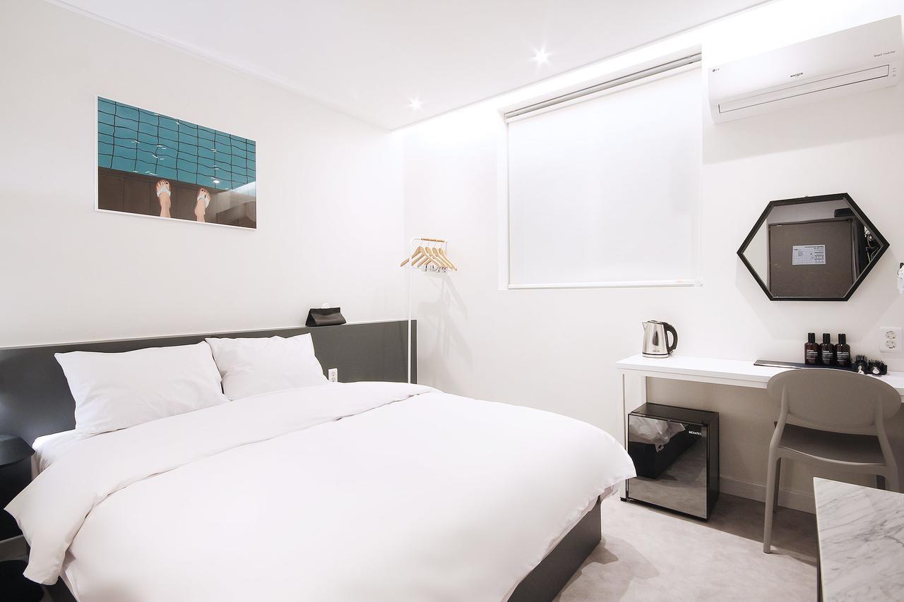 Hotel Yam Yeosu Hakdong Kültér fotó
