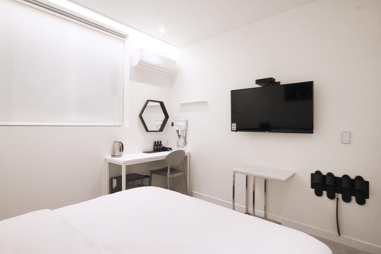 Hotel Yam Yeosu Hakdong Kültér fotó