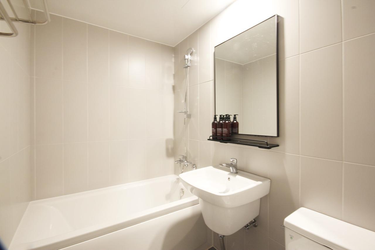 Hotel Yam Yeosu Hakdong Kültér fotó