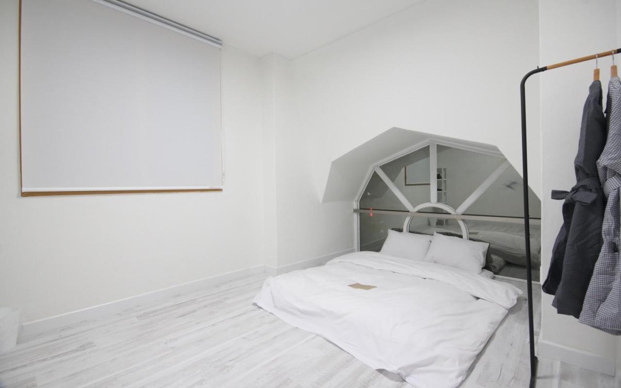 Hotel Yam Yeosu Hakdong Kültér fotó